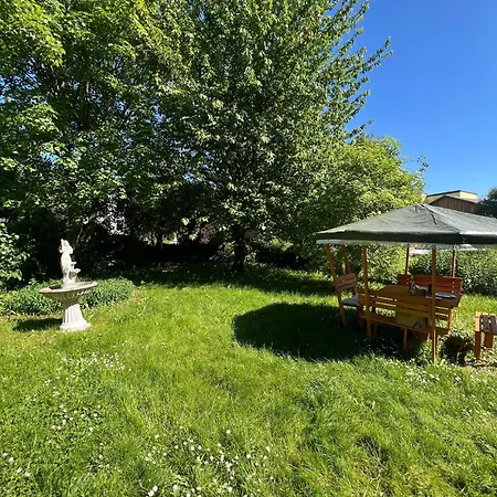 Homestayplus Schwerin *