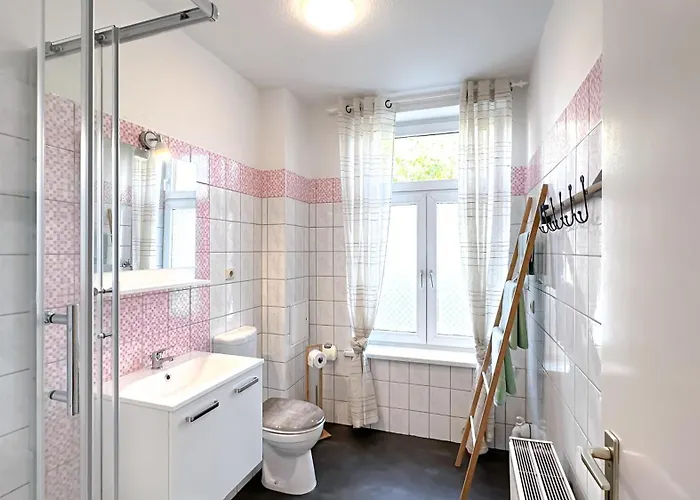 Homestayplus Schwerin Apartment *